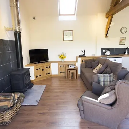 Fuesli Lodge - Boutique Cottage At Harrys Cottages Pen-y-Clawdd Exterior photo