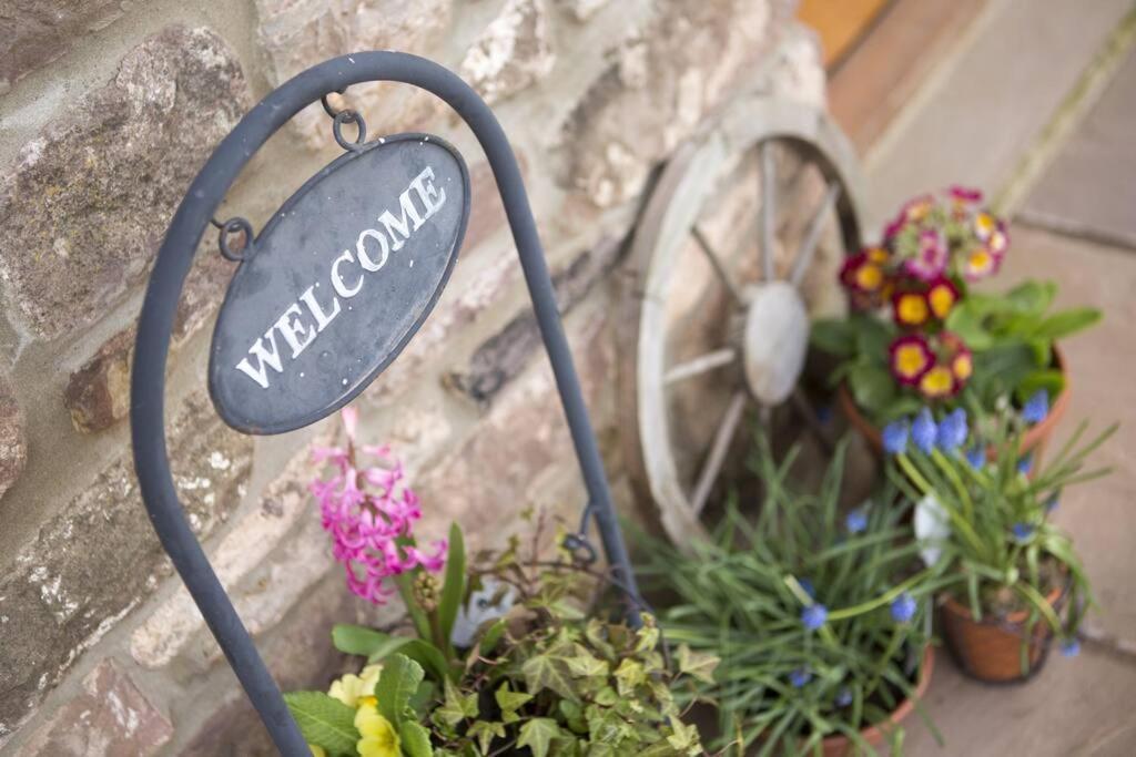 Fuesli - Boutique At Harrys Holiday home Pen-y-Clawdd